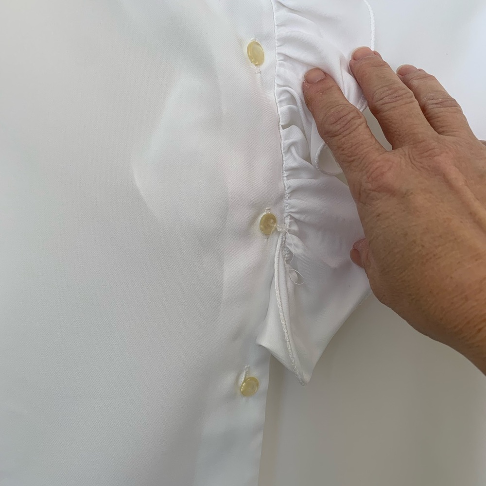 80’s Vintage Ruffle Blouse - Picture 4 of 6